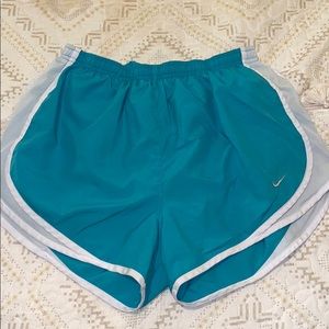 NIKE TEMPO RUNNING SHORTS - EXCELLENT CONDITION